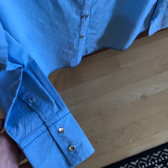 Beautiful Cowgirl Up Western Shirt - Picture 5 of 5